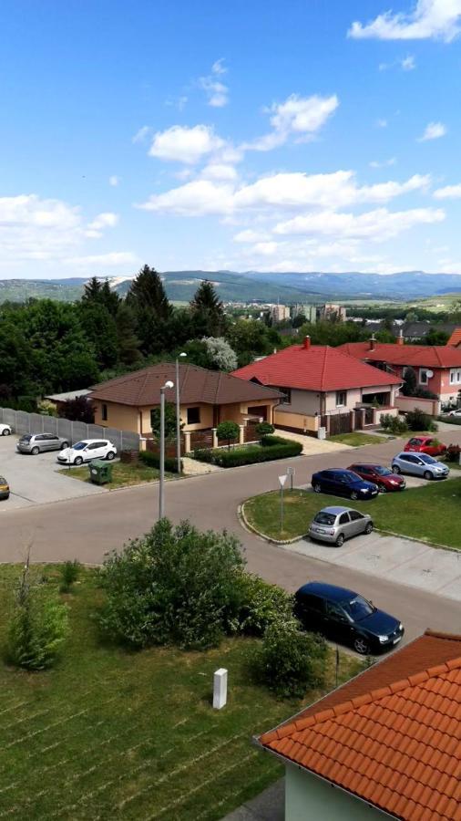Orsika Hilltop Apartman Eger Exterior photo