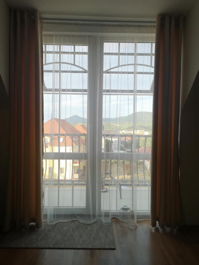 Orsika Hilltop Apartman Eger Exterior photo